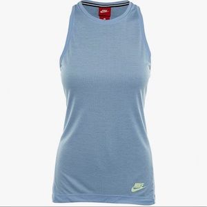 Nike Sportswear Essential Tank
